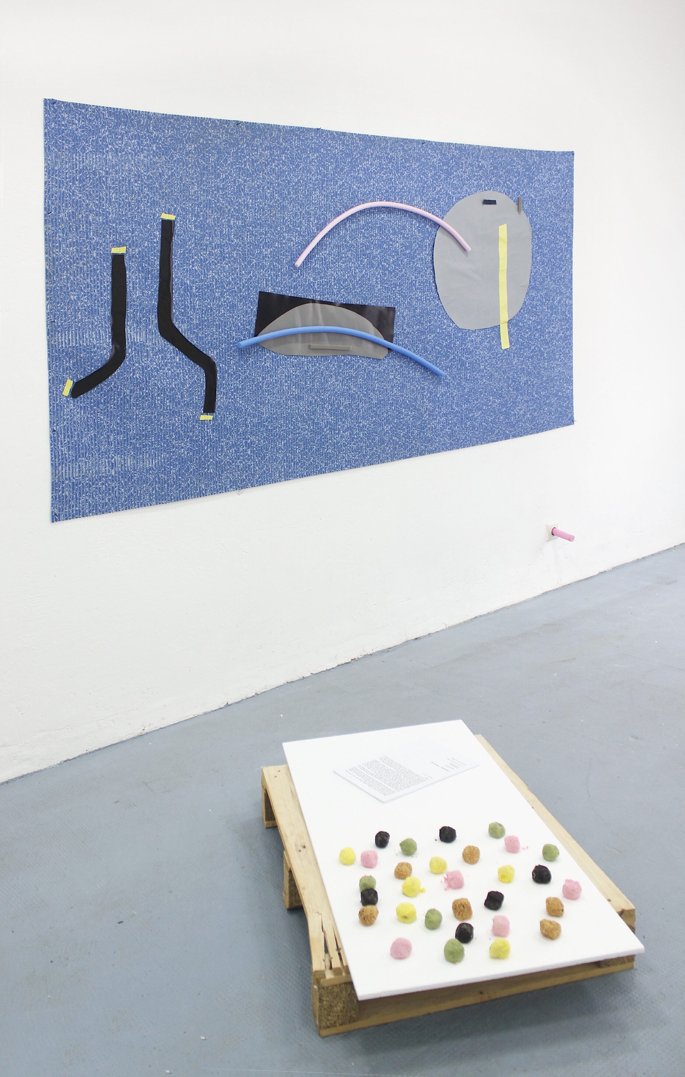 sonneundsolche – Ascheregen Ausstellung | Bild | Collage | Blau | Mochi Ausstellung | Bild | Collage | Blau | Mochi