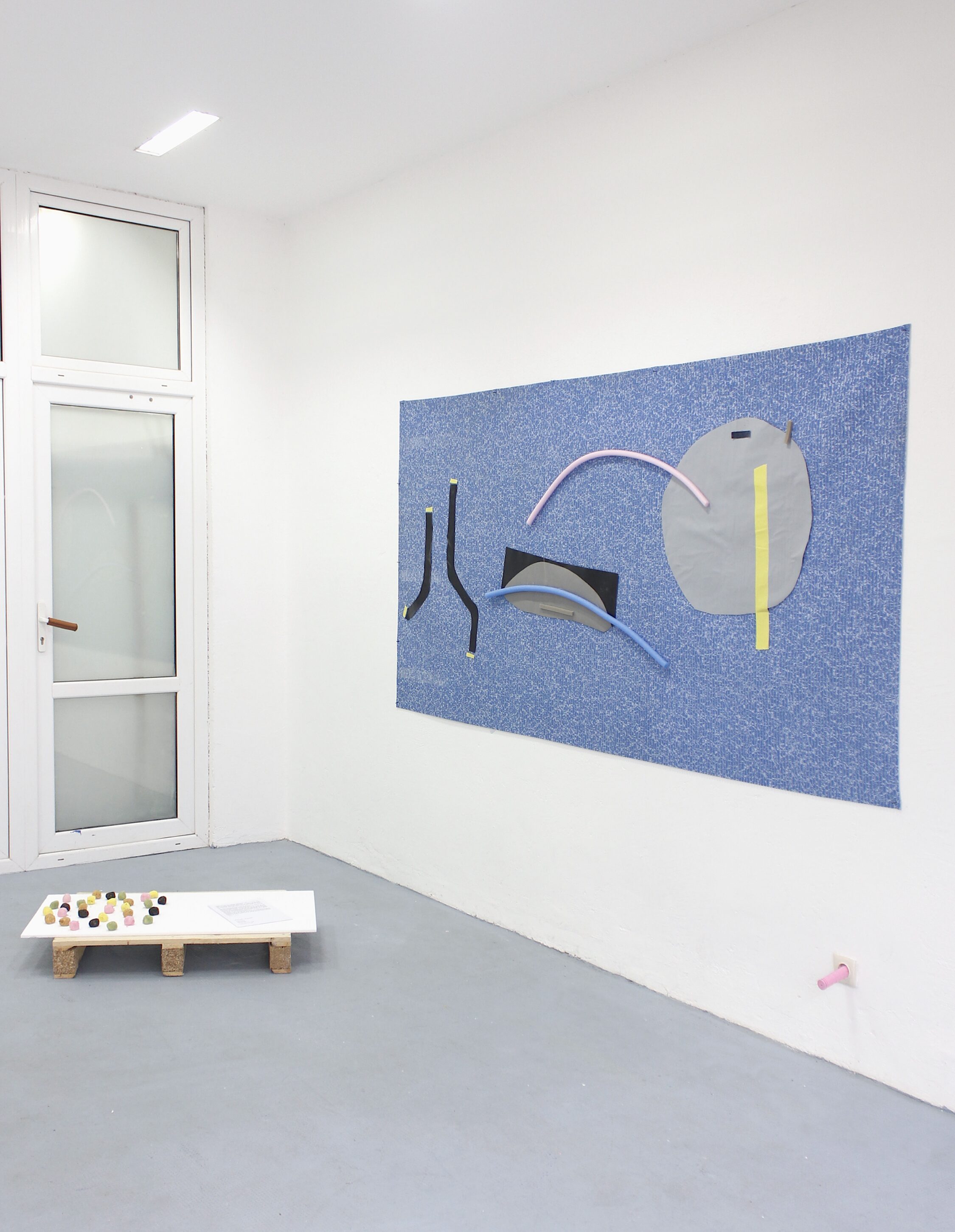 sonneundsolche – Ascheregen Ausstellung | Bild | Collage | Blau Ausstellung | Bild | Collage | Blau