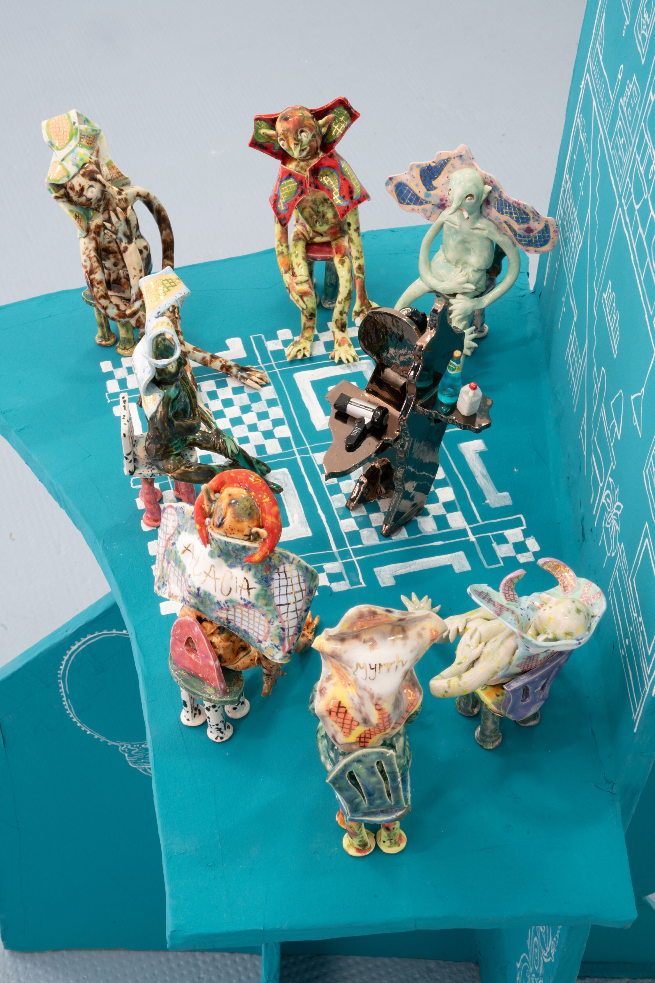 sonneundsolche – The Machine Elve’s Shoes Keramik | Skulptur | Elfe | Figur | Sockel Keramik | Skulptur | Elfe | Figur | Sockel